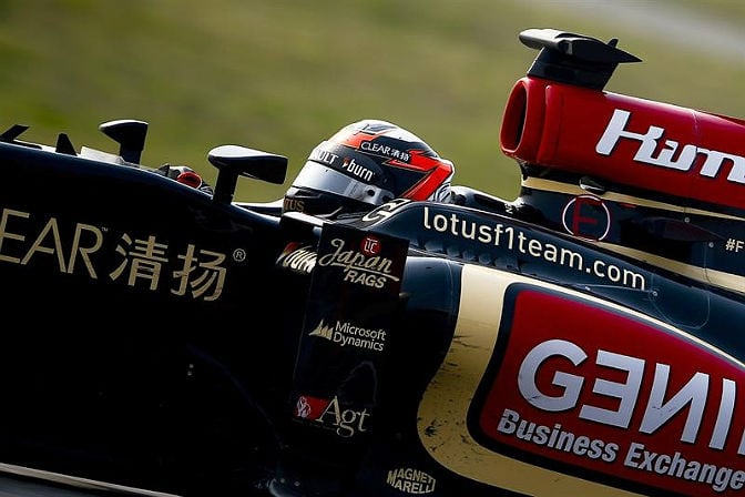 Raikkonen rueda en su Lotus