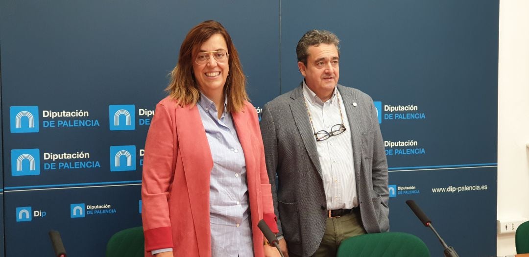 Ángeles Armisén, presidenta de la Diputación de Palencia y Conrado Merino, presidente de la Cámara de Comercio