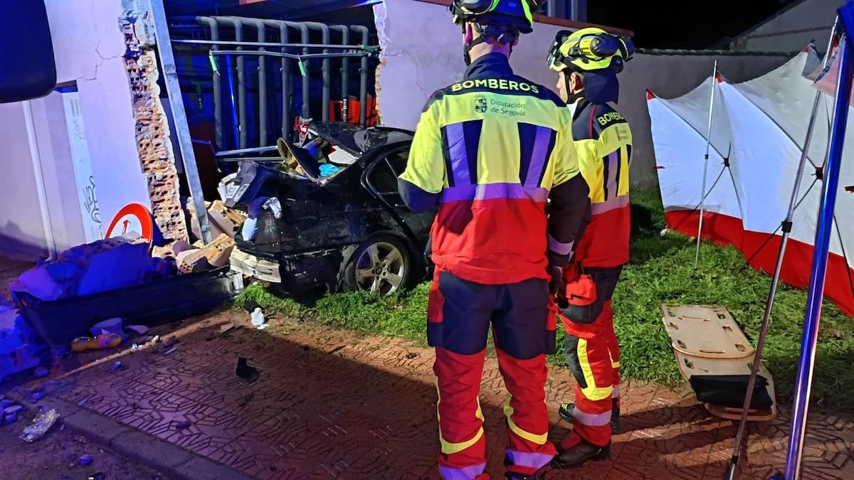 Muere una joven en un accidente de tráfico en Nava de la Asunción