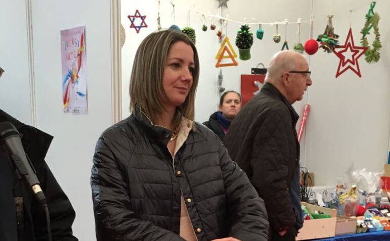 Lara Méndez apoya a Feijóo en las demandas del AVE