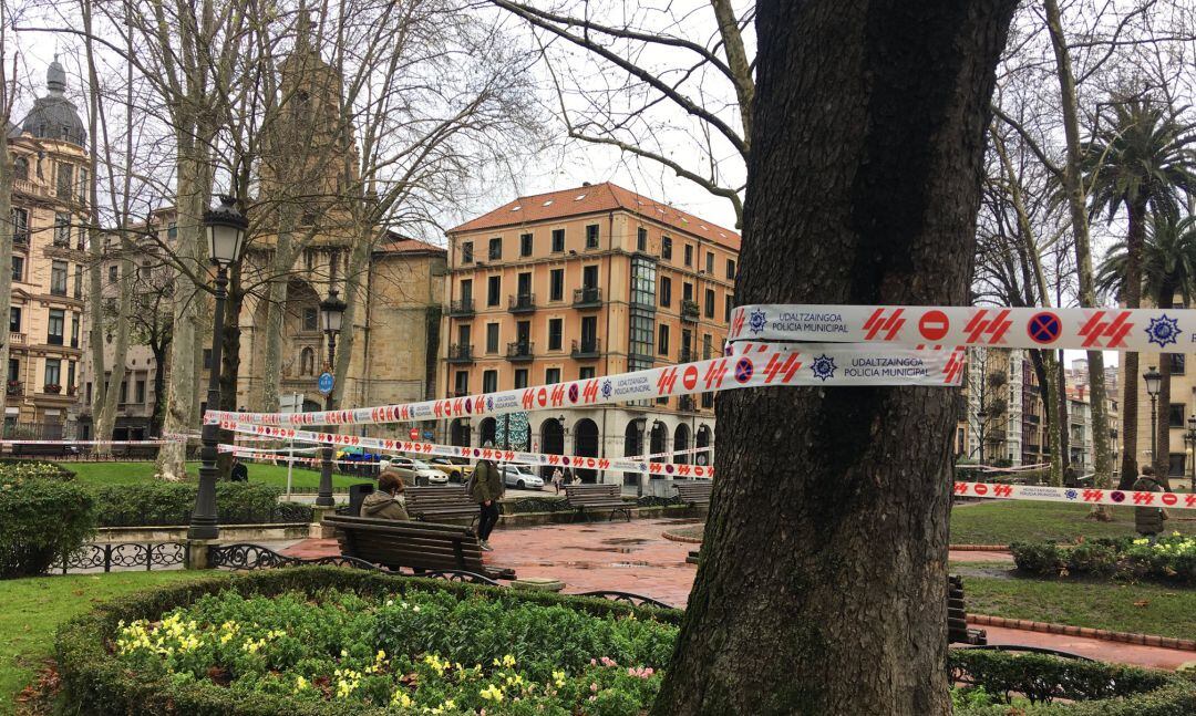 Bilbao precinta Doña Casilda y Albia para evitar botellones esta noche
 