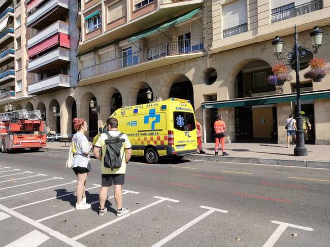 Bomberos de Logroño actúan en un pequeño incendio en el restaurante Tondeluna