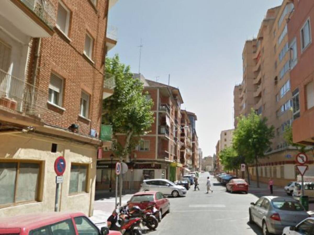Rosario con Martínez Villena y Guardia Civil con Mariana Pineda, cortadas