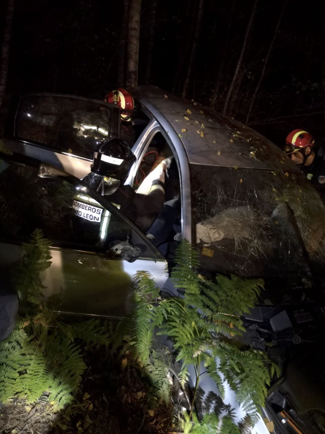 Los bomberos tuvieron que desplazarse hasta el lugar del suceso