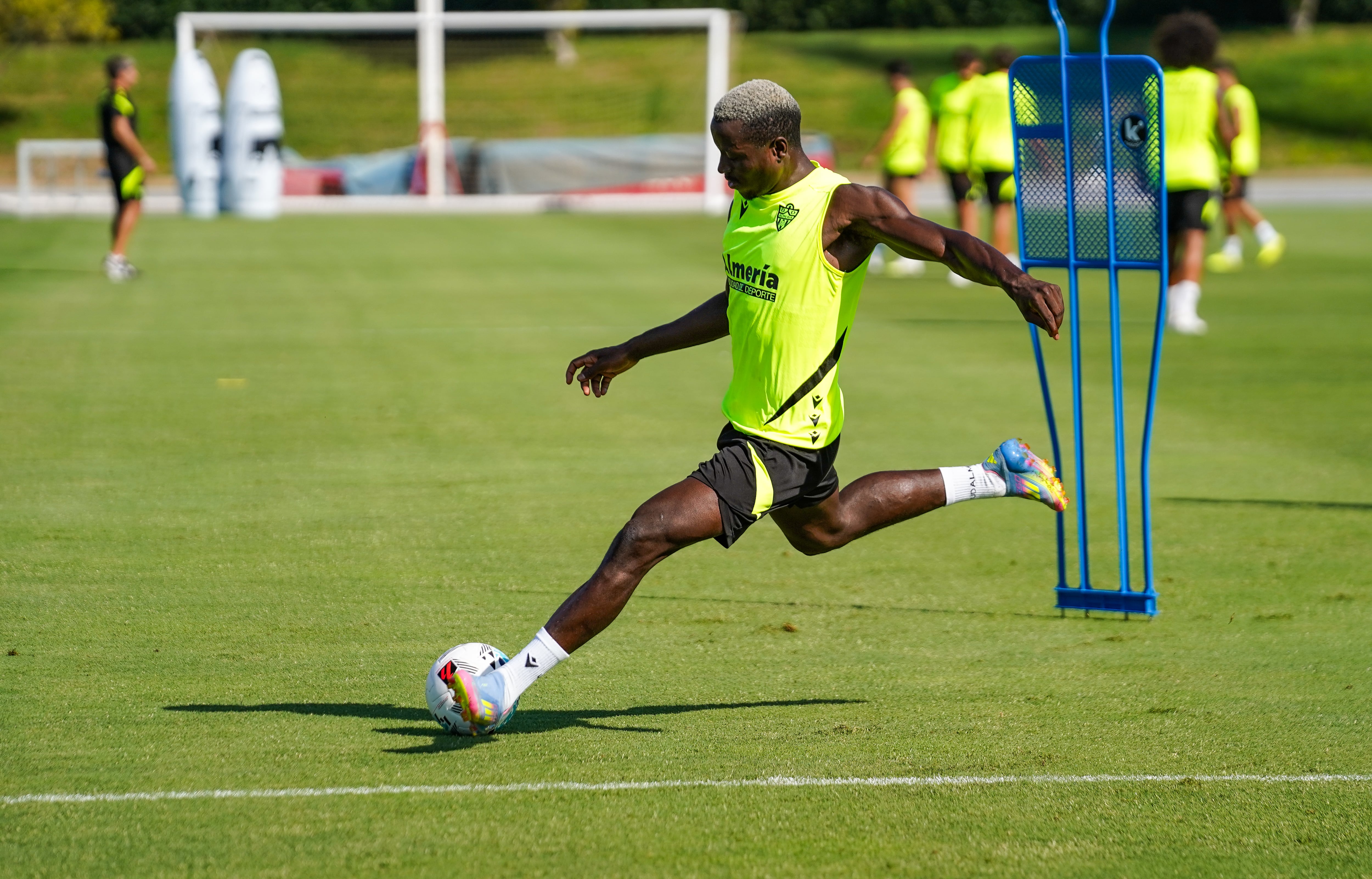 Lopy será una de las novedades en el Almería ante el equipo de Asier Garitano.