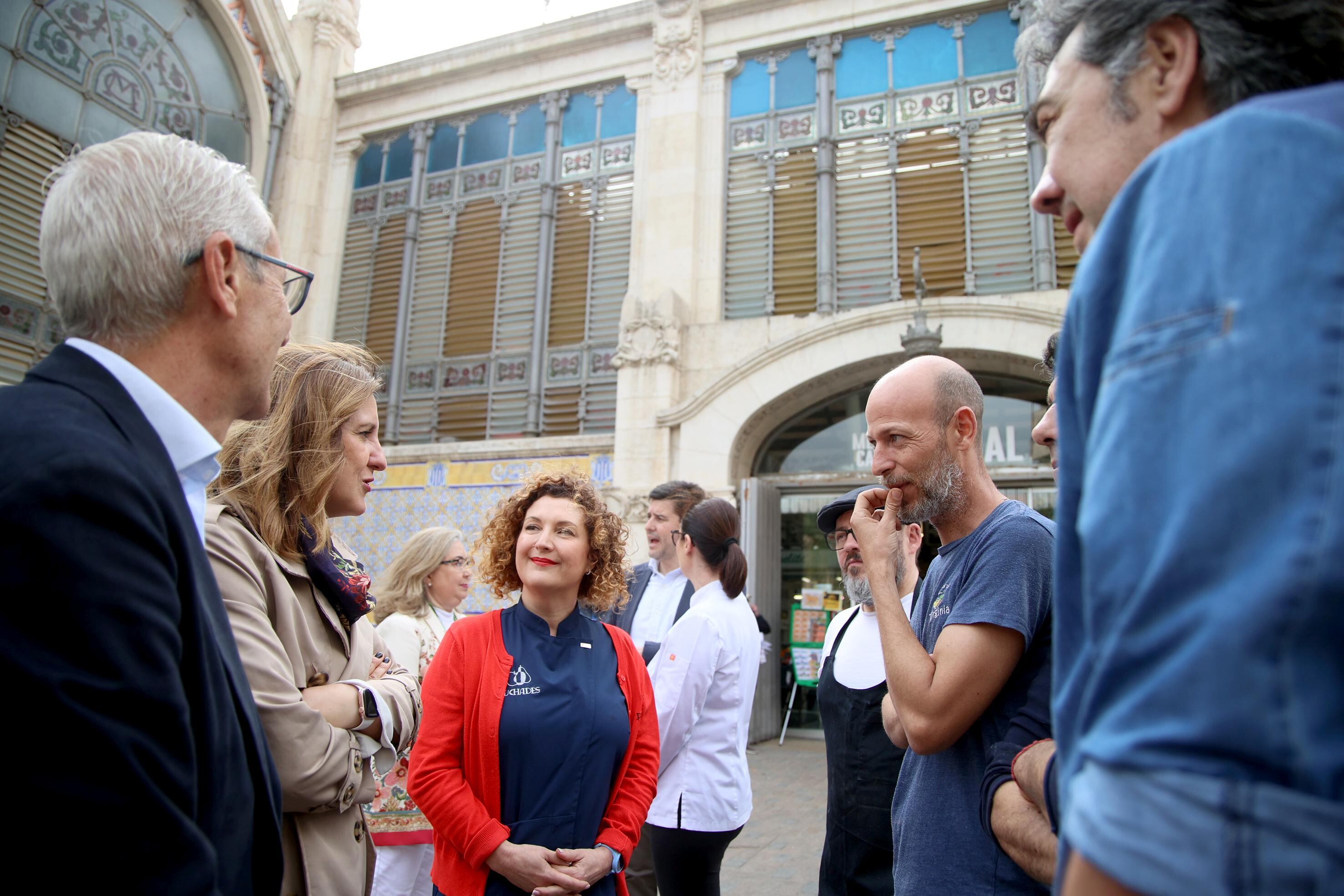 La alcaldesa de València, María José Catalá, informa de nuevas actuaciones en el Mercado Central