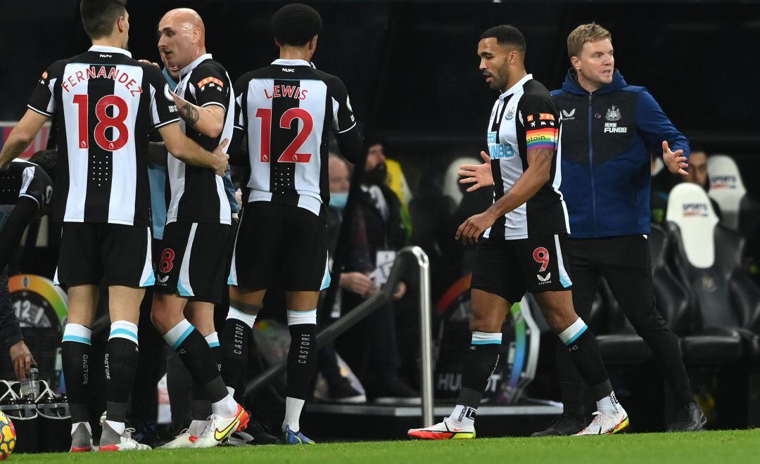 Los jugadores del Newcastle celebran un tanto en Premier League