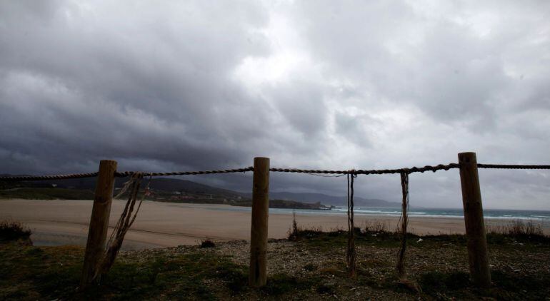 El cielo gallego se prepara para una ciclogénesis explosiva