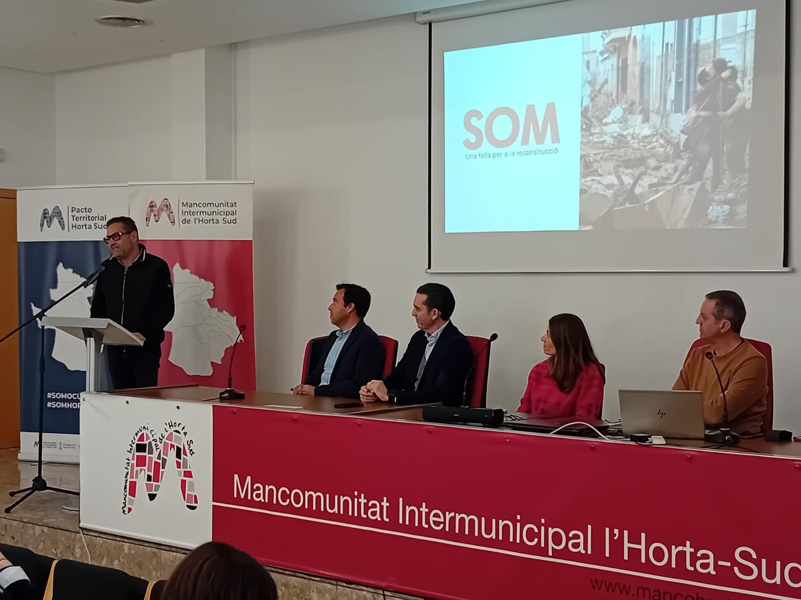 Presentación del proyecto SOM en Torrent.