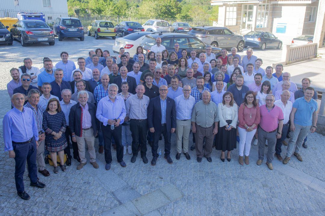 Imagen de todos los participantes en la junta directiva provincial