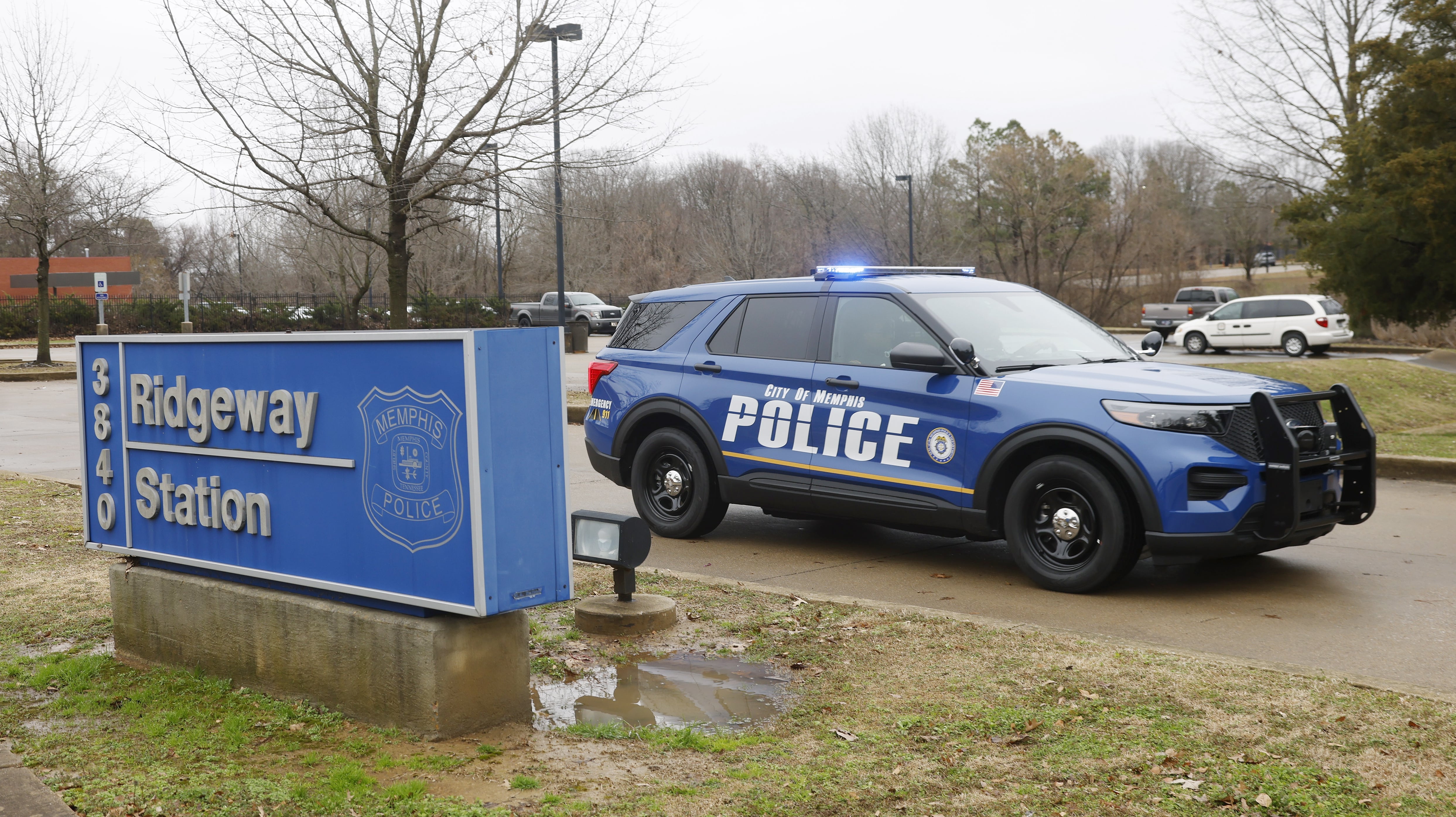 Un coche de del departamento de policía de Memphis en la zona donde se grabó el vídeo de la paliza a Tyre Nichols