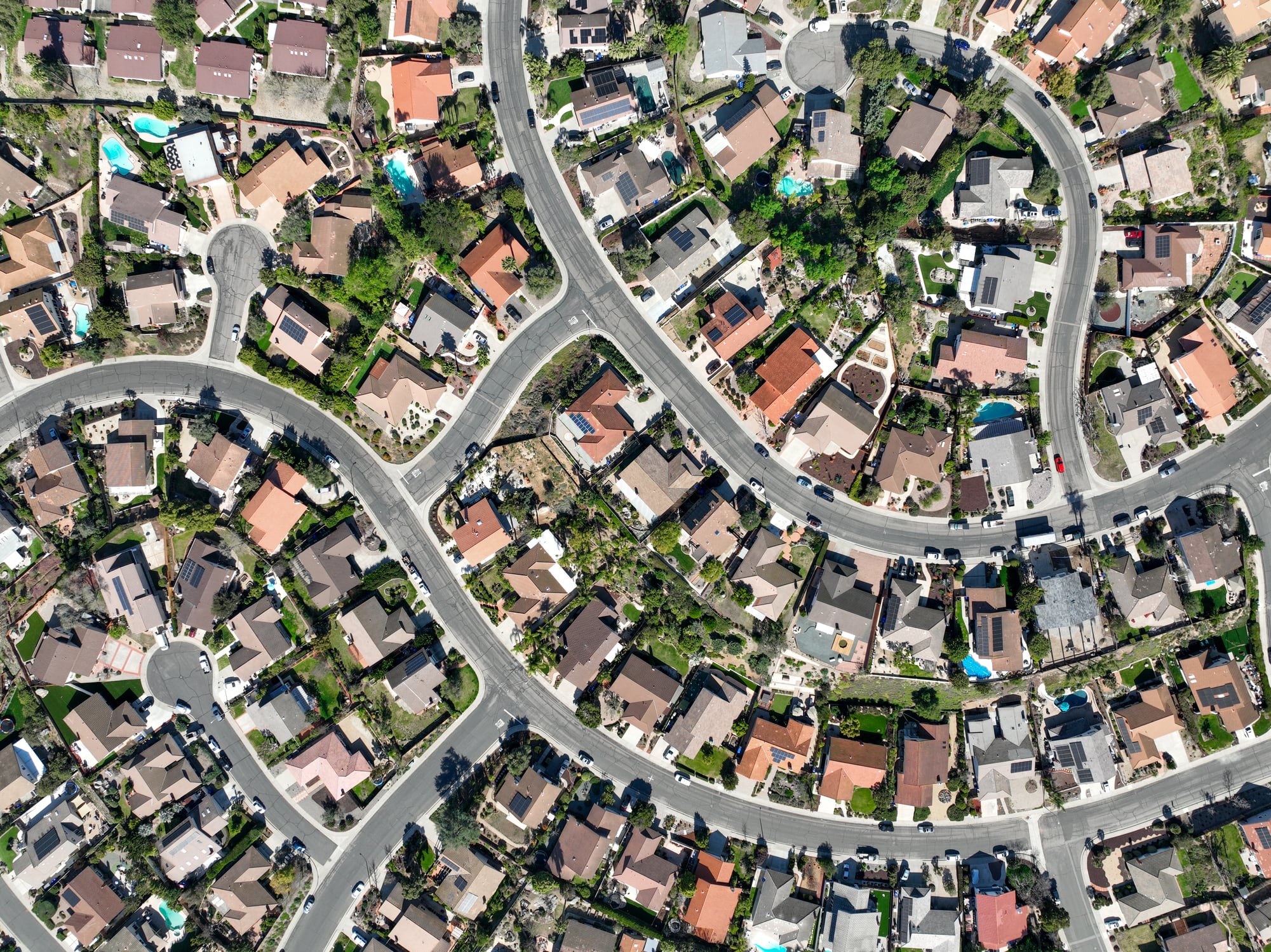 Vista aérea de un barrio del sur de California (EEUU).