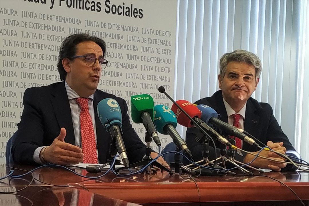 Vergeles y Franco, en rueda de prensa.