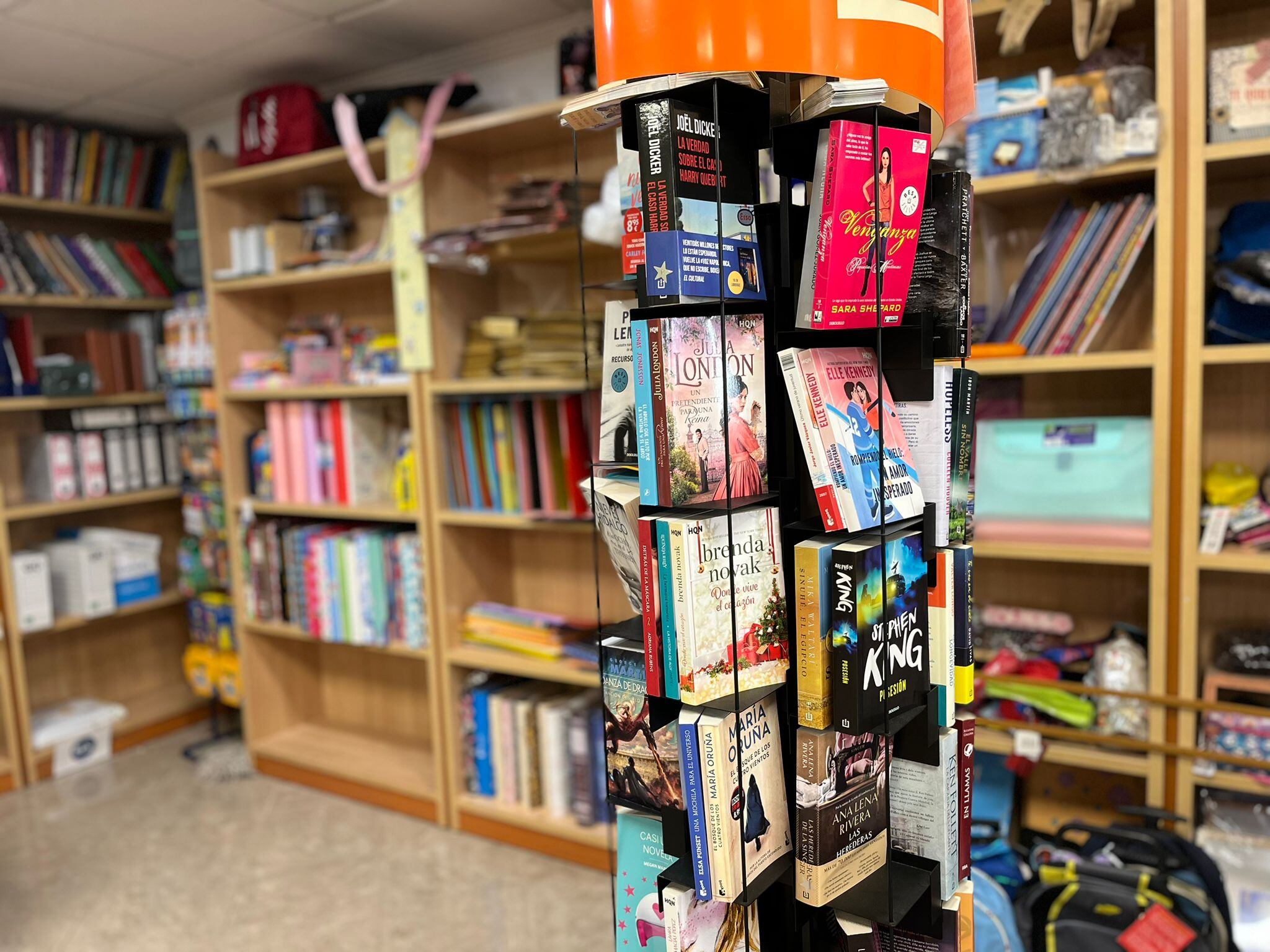 Librería Yoyes en Los Belones