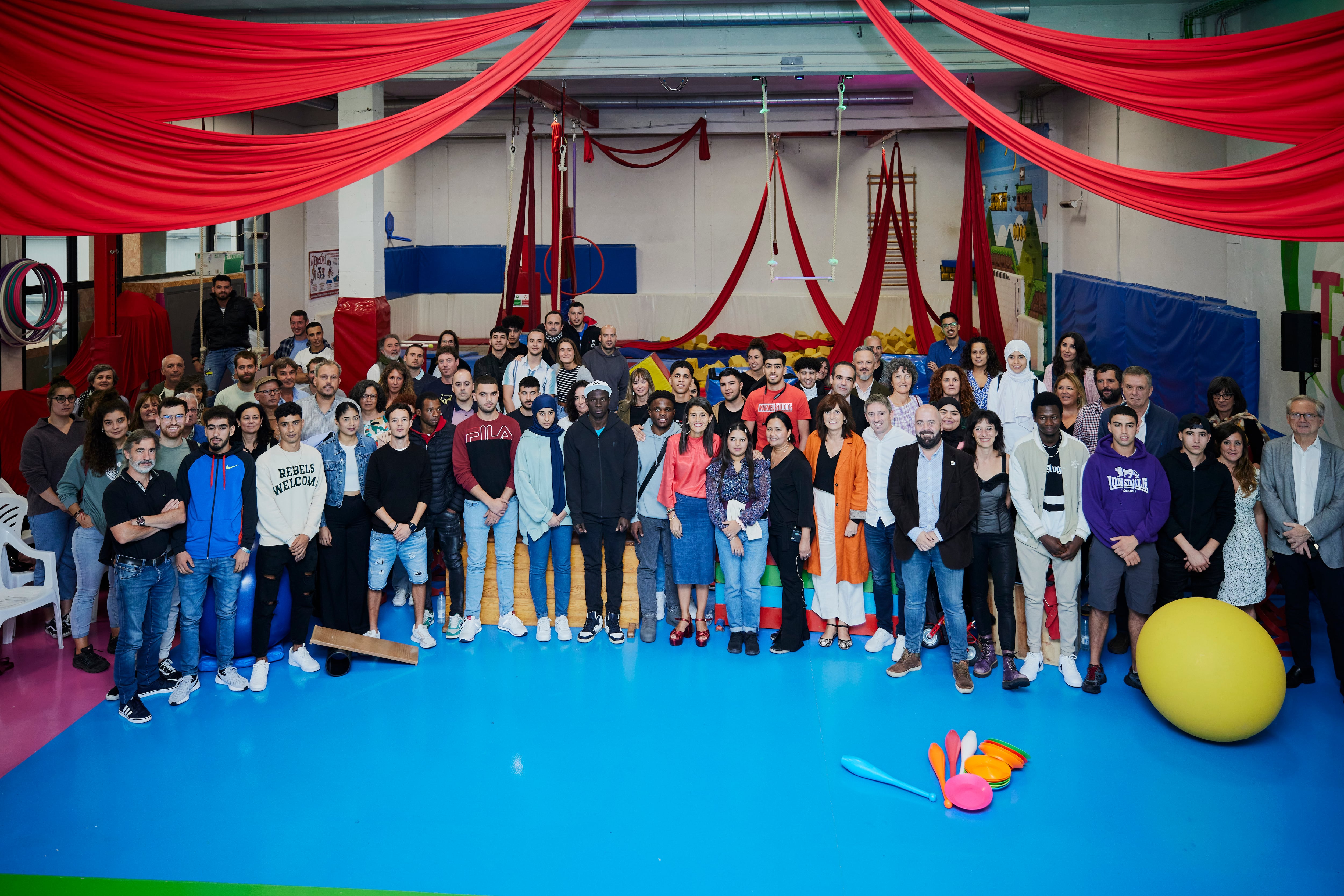 Presentación del Programa Trapezistak, programa de acompañamiento a  jóvenes sin red familiar para evitar su exclusión social. Vitoria-Gasteiz
Nerea Melgosa, Consejera de Igualdad; Justicia y Políticas Sociales del Gobierno Vasco y Xabier Lagrreta, Director de Migración y Asilo del Gobierno Vasco