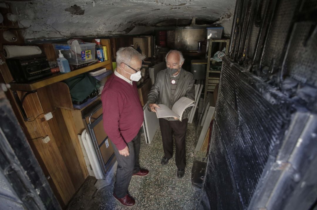 El alcalde de València, Joan Ribó, visita una de les Covetes de Sant Joan
