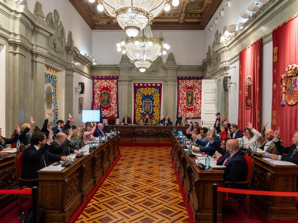 Respaldo unánime del pleno a los trabajadores de las empresas auxiliares de SABIC