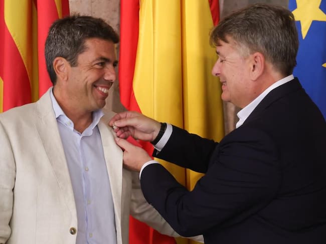 La Junta Central impone el pin al presidente