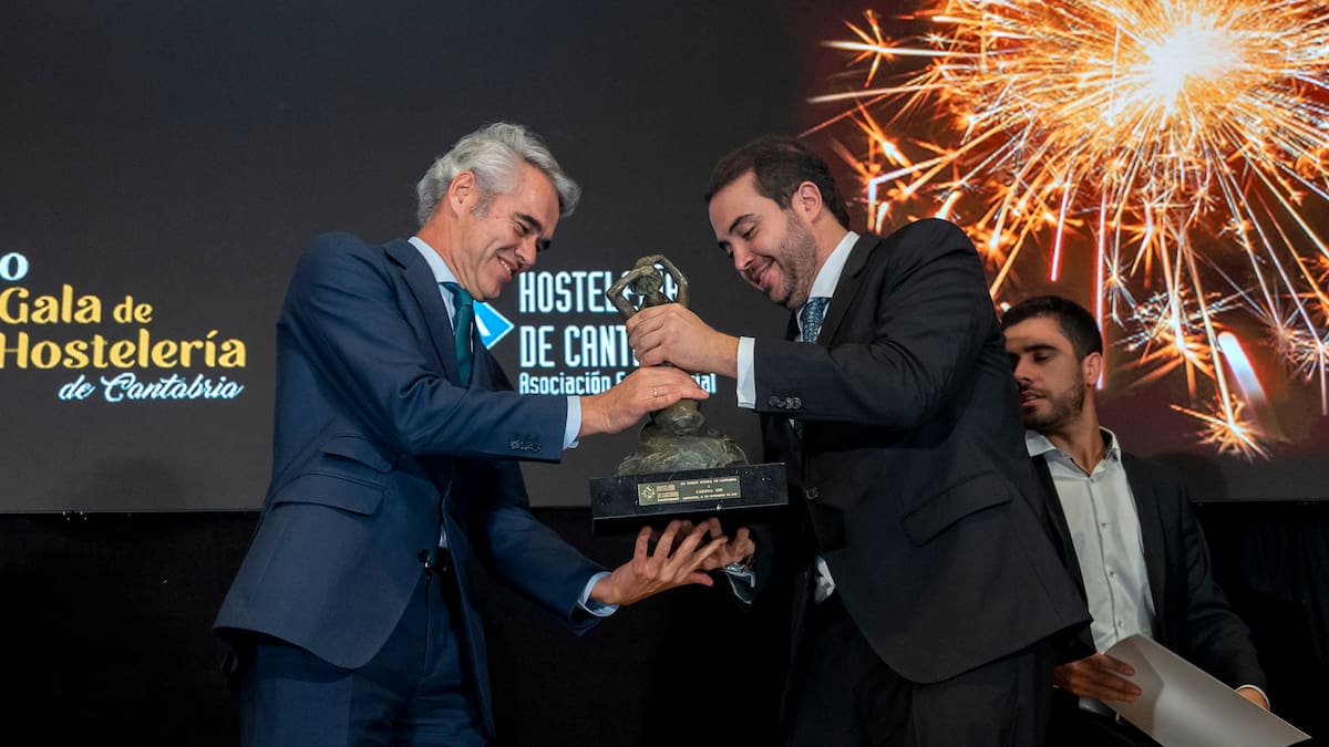 Los hosteleros de Cantabria exigen la regulación de los pisos turísticos, las áreas de autocaravanas y el botellón