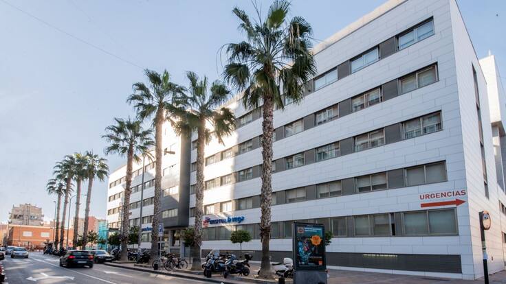 Microespacio Hospital HLA La Vega / Liposución