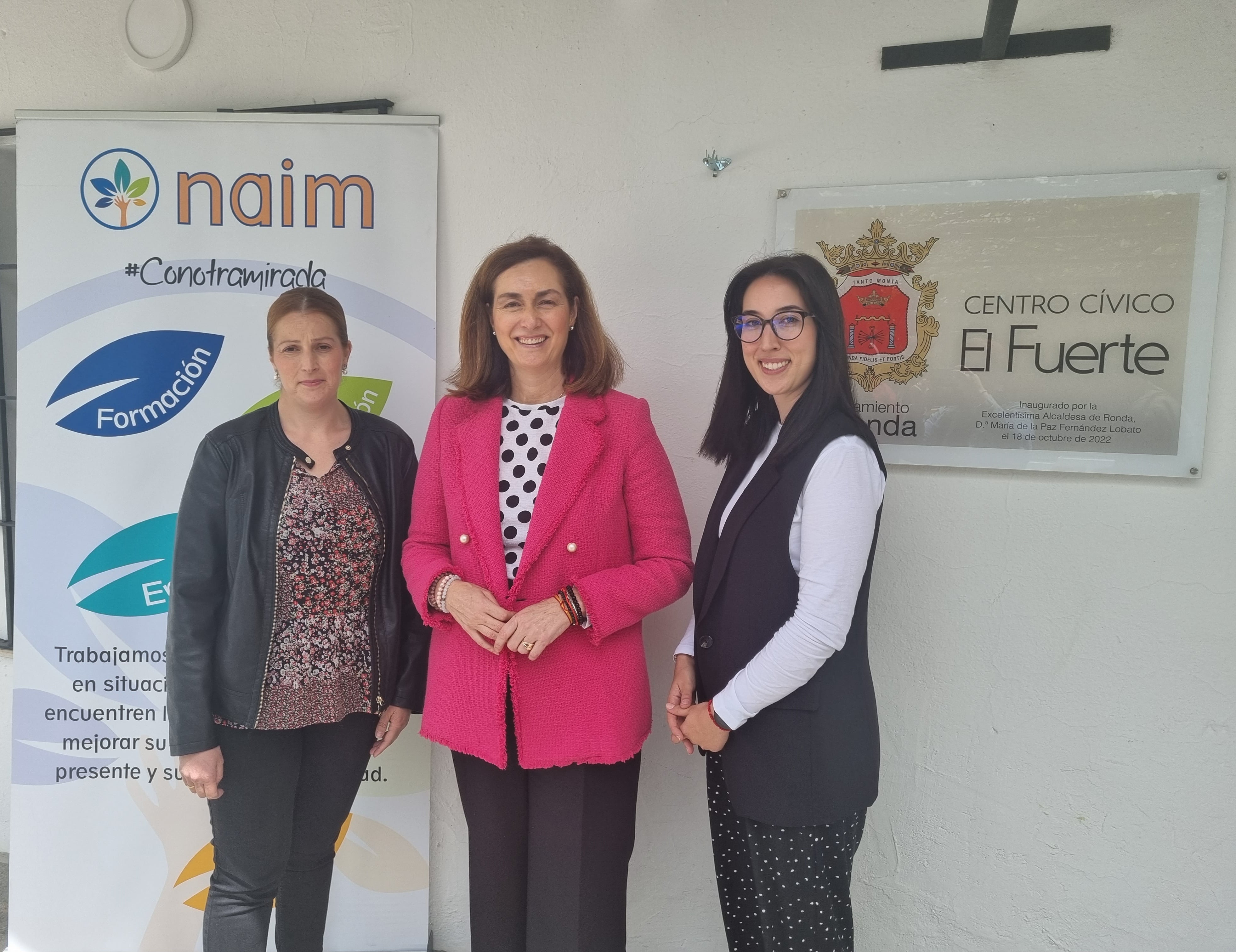 Ángela Ruiz y Sofía Carrasco, Técnicas de la asociación Naim junto a Cristina Durán