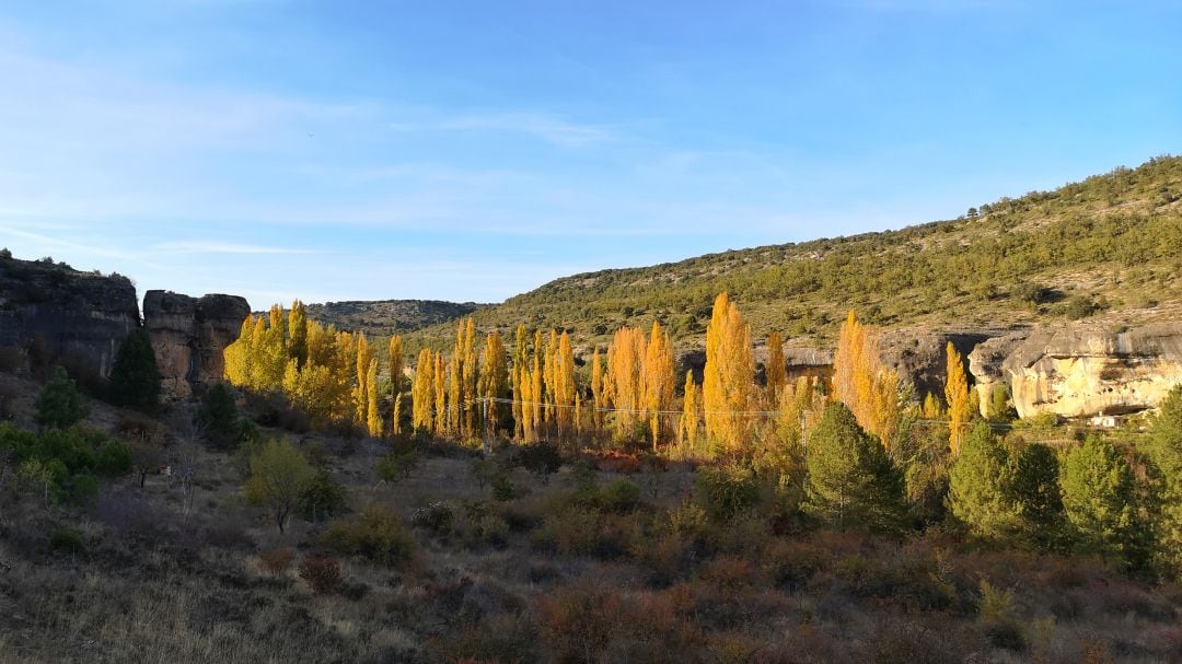 El otoño entre Molinos de Papel y Palomera (Cuenca).