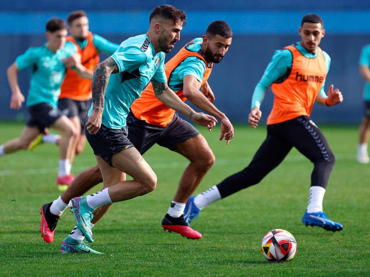 El Málaga prepara el encuentro contra el Recreativo Granada con las bajas de Ramón, Haitam, Juanpe y Sangalli