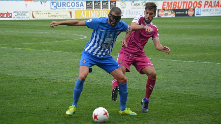 El jugador brasileño sufría un golpe en la cara que le afectó a los huesos propios de la nariz