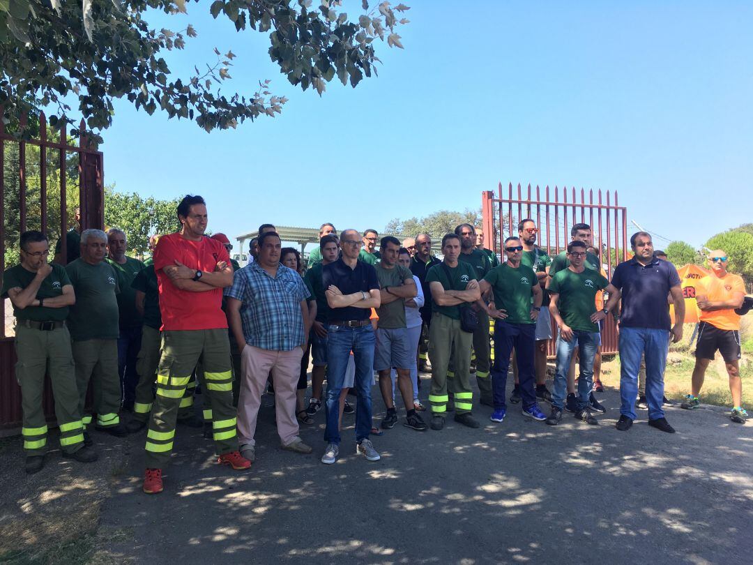Los trabajadores forestales han recibido el apoyo de distintas fuerzas políticas en las últimas semanas
