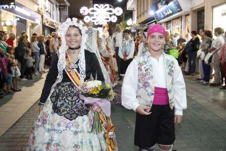 La Ofrenda de Flores se ha iniciado a las 20:45 horas