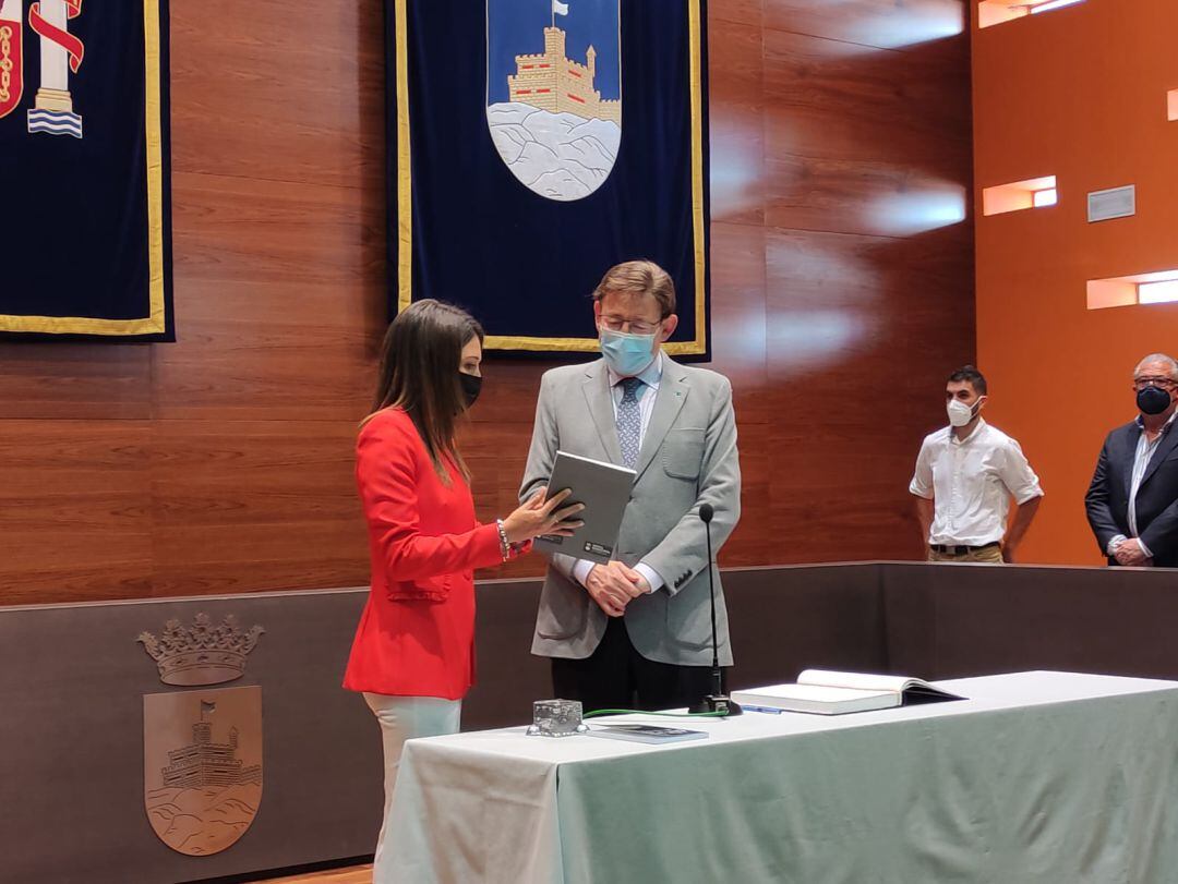 El president de la Generalitat, Ximo Puig, en una visita institucional a Oropesa este miércoles