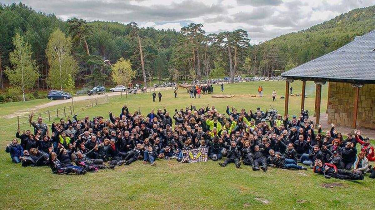 Las motos toman Castejón de Sos