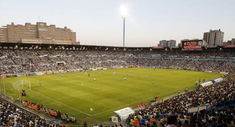 Interior del Estadio de La Romareda durante un partido del Real Zaragoza