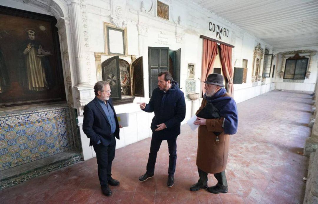 Manuel Saravia y Óscar Puente durante la visita a las Catalinas 