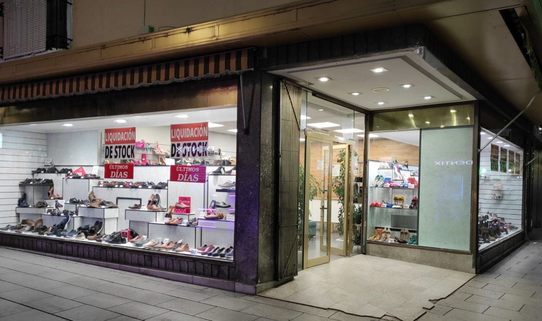 Imagen de una zapatería ubicada en el centro de Ciudad Real