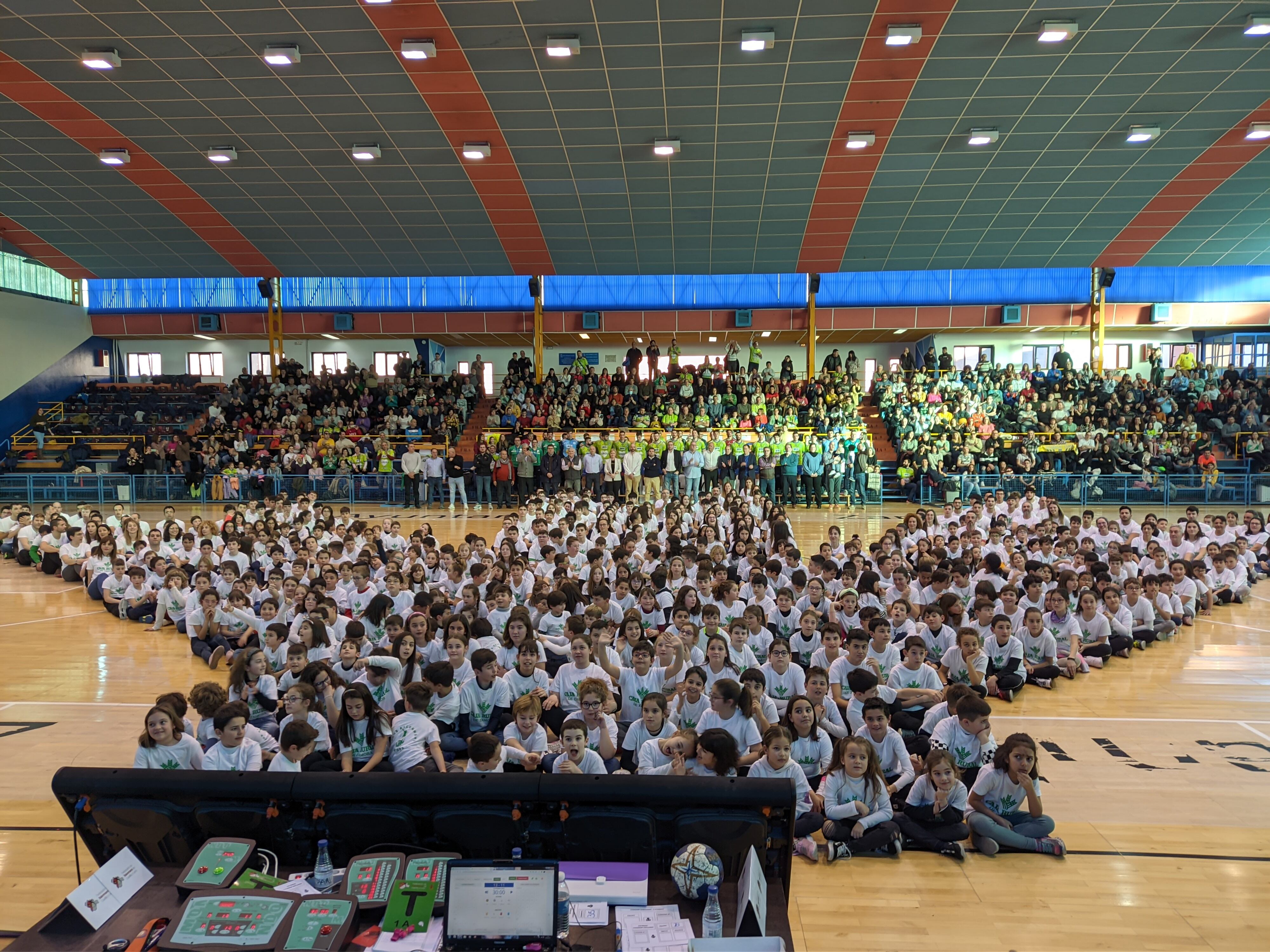 Foto de familia del Balonmano Zamora