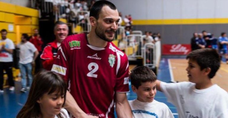 Castaño fue uno de los jugadores históricos del equipo