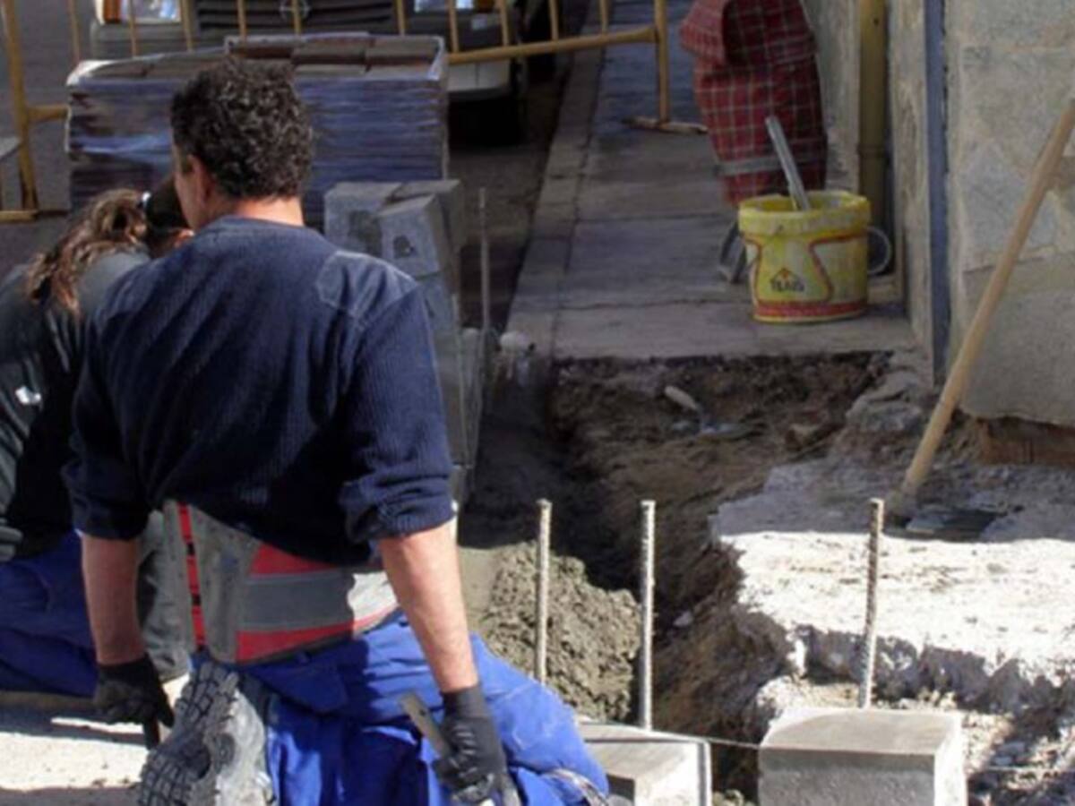 Comienza el vallado de las parcelas municipales de Paracuellos