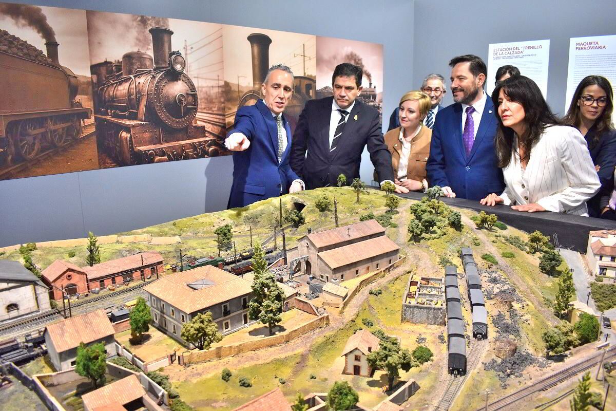 Autoridades en el Museo de la Minería