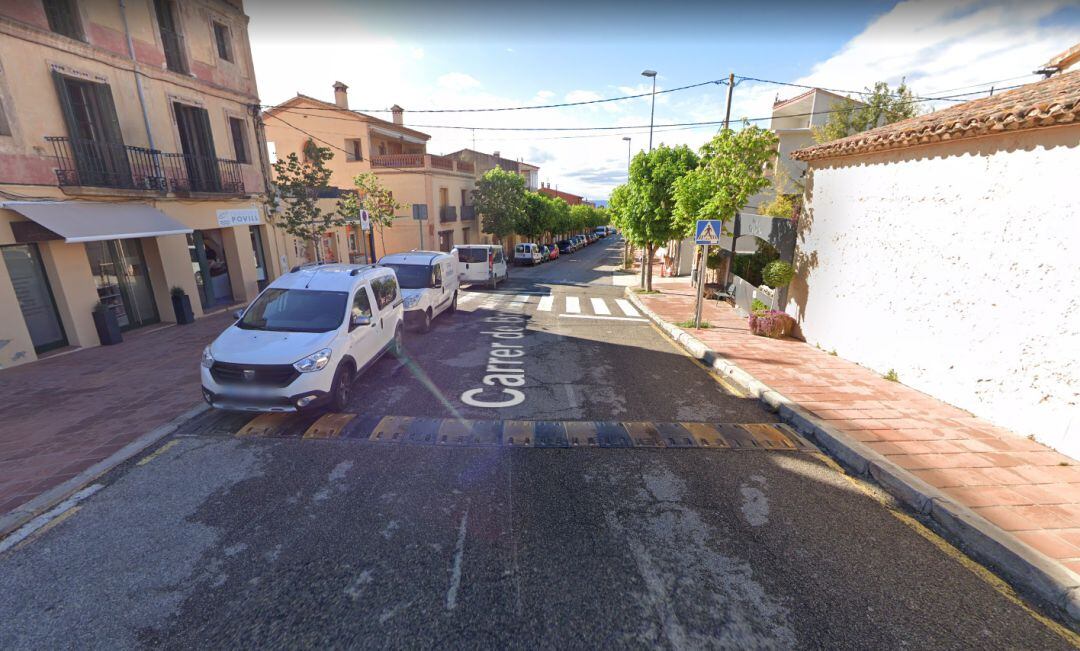 Una de las calles de la localidad de El Bruc