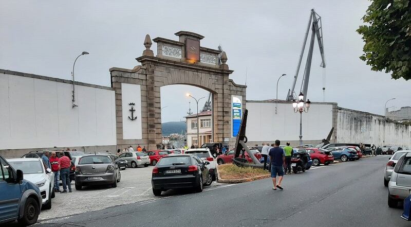 Trabajadores cortaron el acceso al astillero ferrolano (cedida)