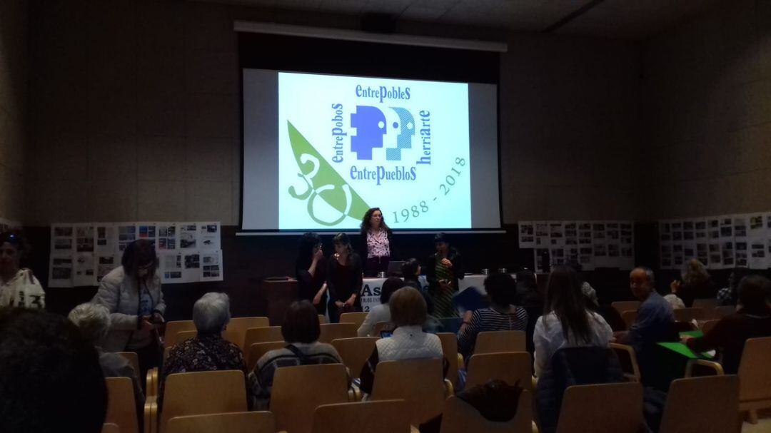 Asamable de la ONG Entre Pueblos