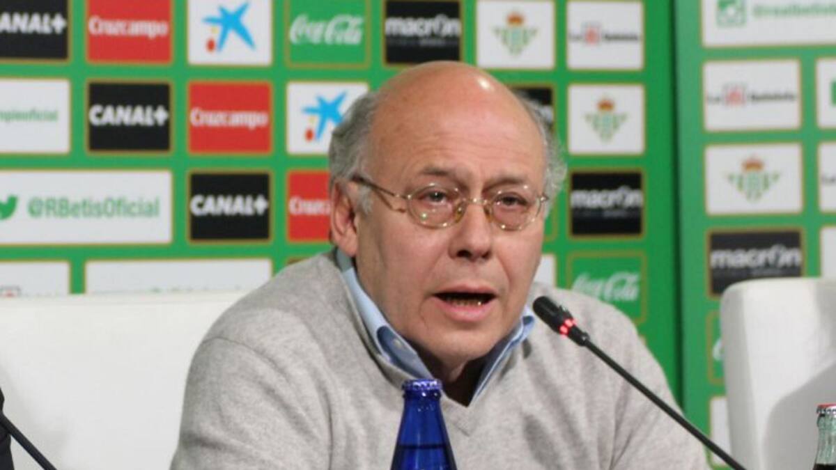 Ollero: “Ceballos va a renovar con el Betis”