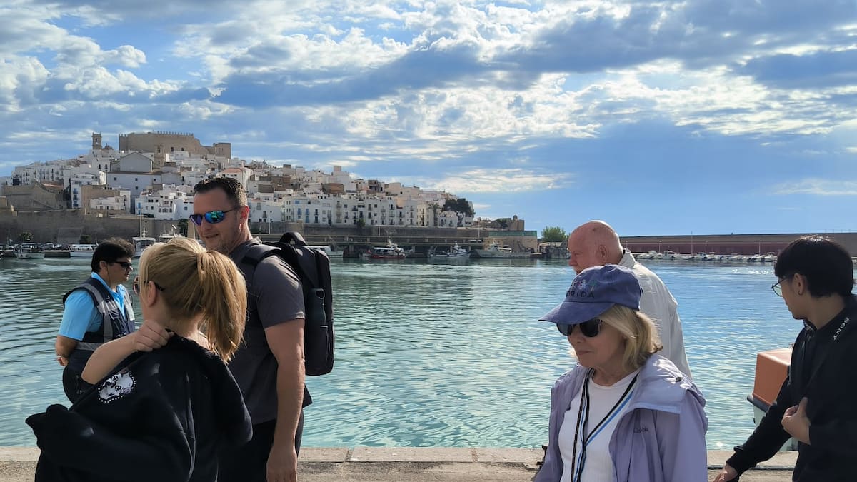 Peñíscola recibe el segundo crucero turístico del año para la provincia de Castellón | Sociedad | Actualidad | Cadena SER