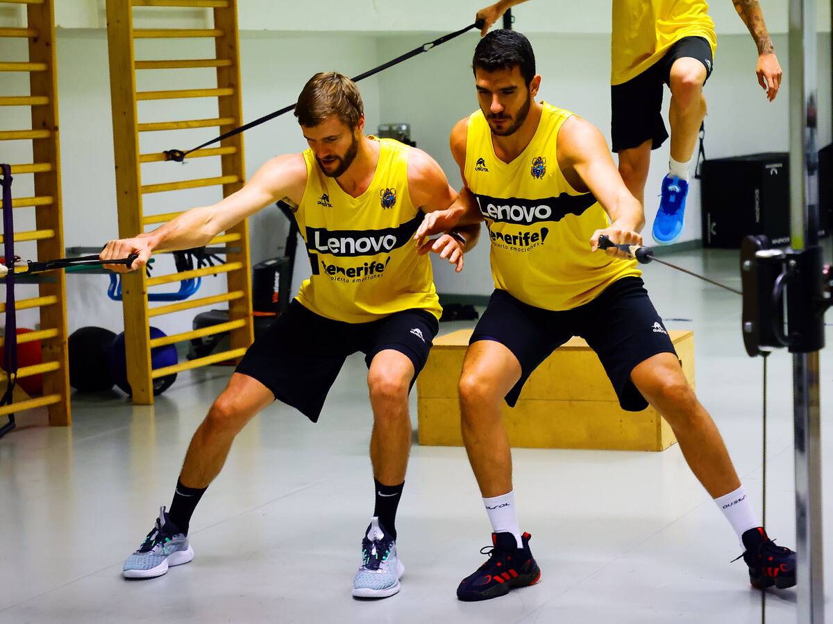 El Lenovo Tenerife ya tiene los cinco sentidos en su visita al Palau