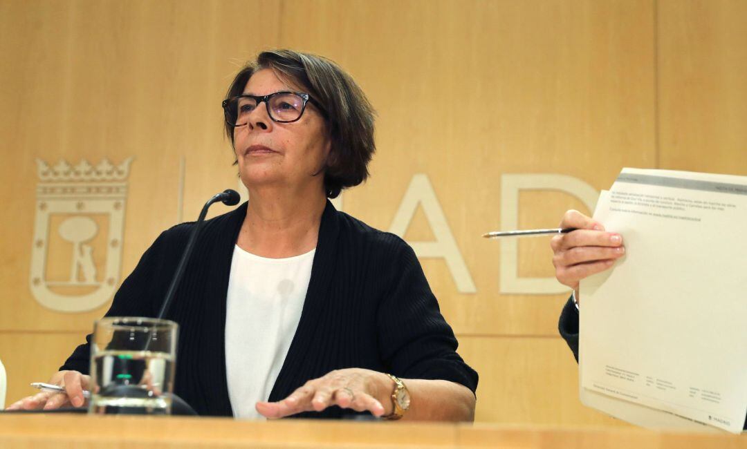 La delegada de Medio Ambiente y Movilidad, Inés Sabanés, durante la rueda de prensa para informar de la aprobación proyecto 