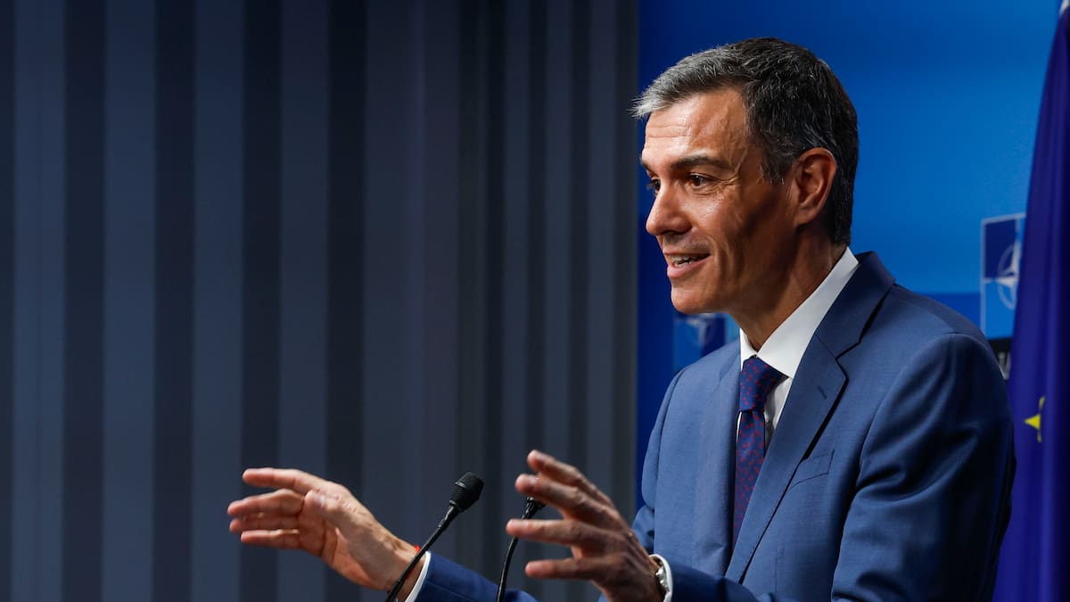Preguntan a Sánchez por su actitud durante la cumbre de la OTAN y aclara por qué ha estado "inusualmente solo": "¿Y por qué no?" | Internacional | Cadena SER