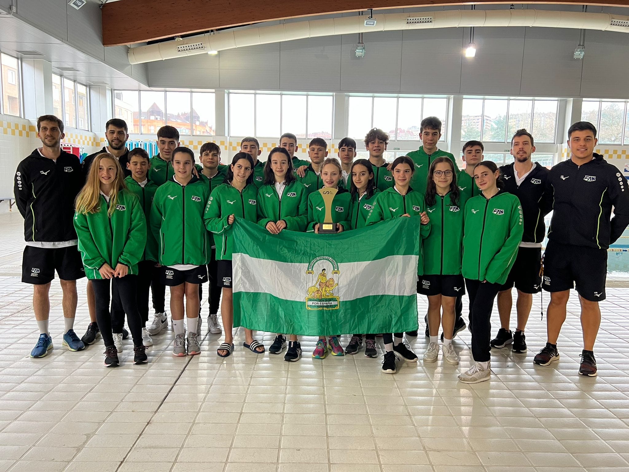 Nadadoras jiennense campeonas de España en natación inclusiva escolar con la Selección Andaluza