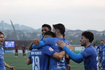 El Ourense CF sigue de líder y campeón de invierno en la Segunda REF