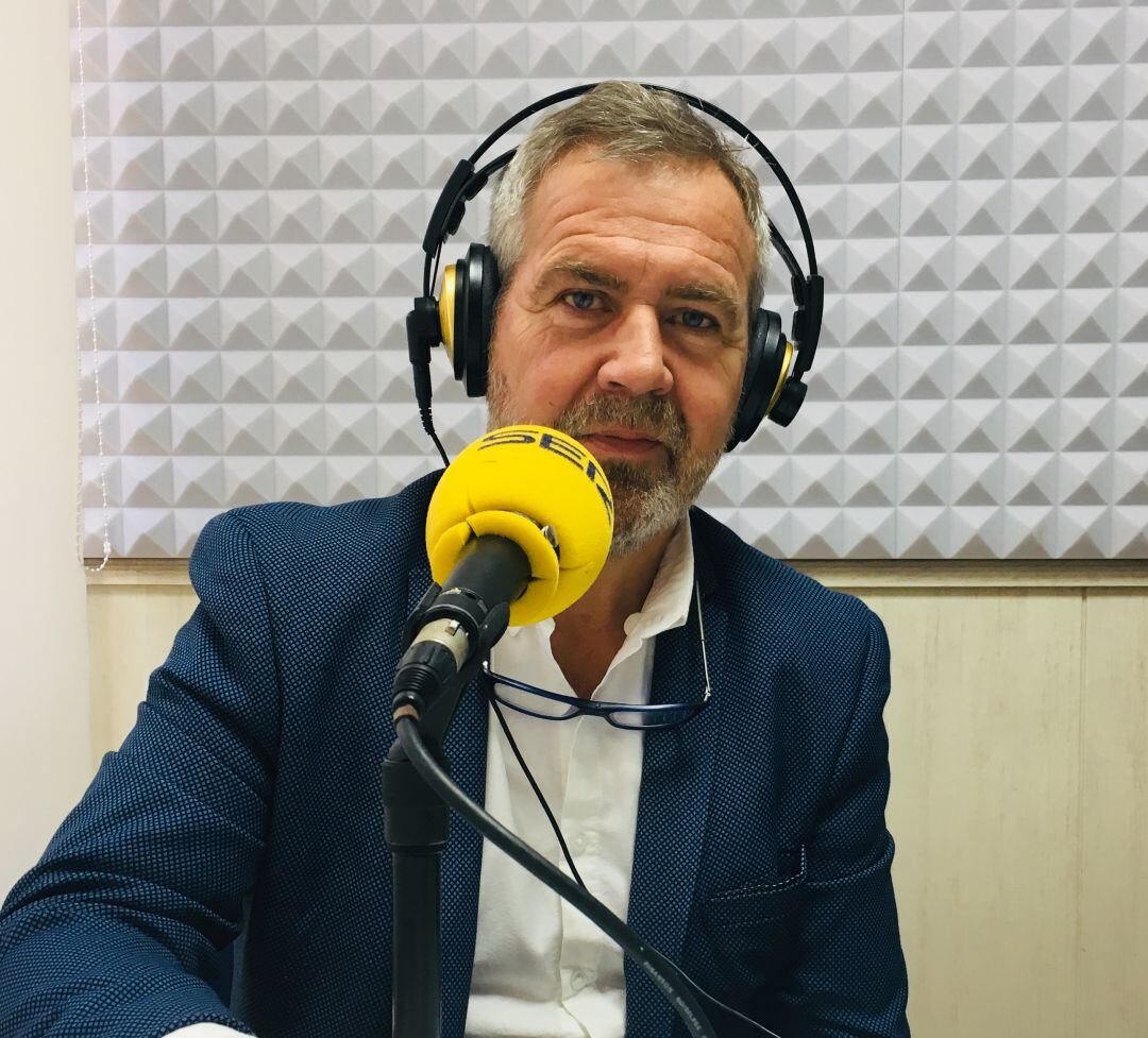 El presidente de la Autoridad Portuaria de Motril, José García Fuentes, durante una entrevista realizada en el programa "Hoy por Hoy Motril"